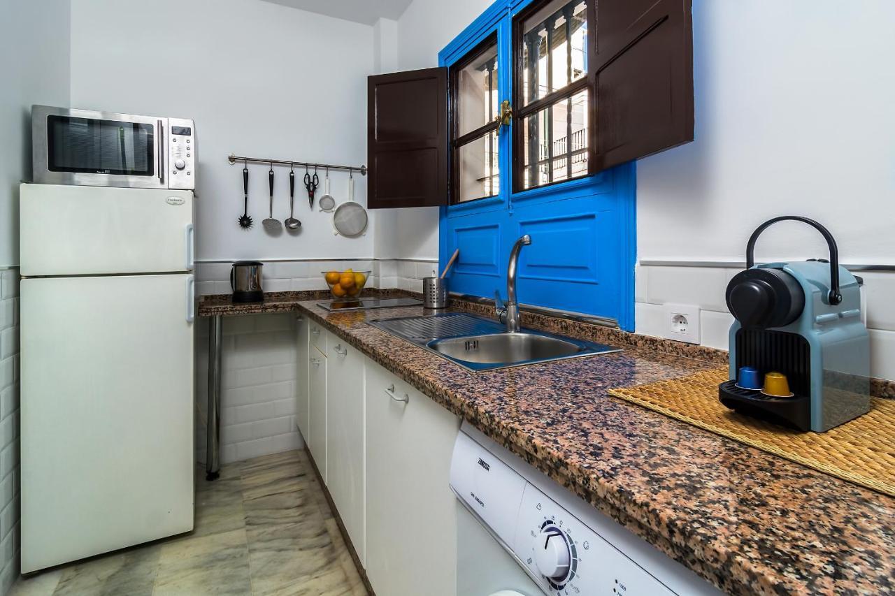 More Center Apartment Seville Exterior photo