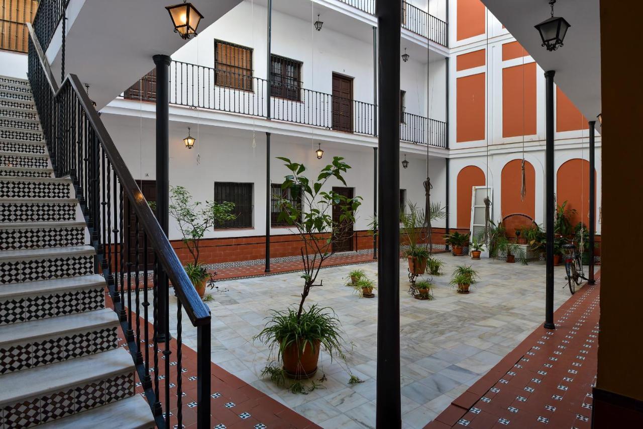 More Center Apartment Seville Exterior photo