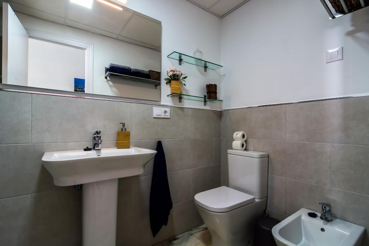 More Center Apartment Seville Exterior photo
