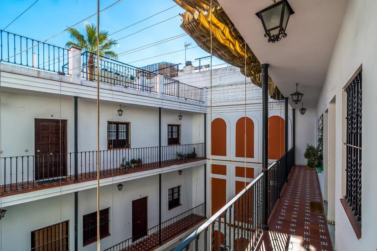 More Center Apartment Seville Exterior photo